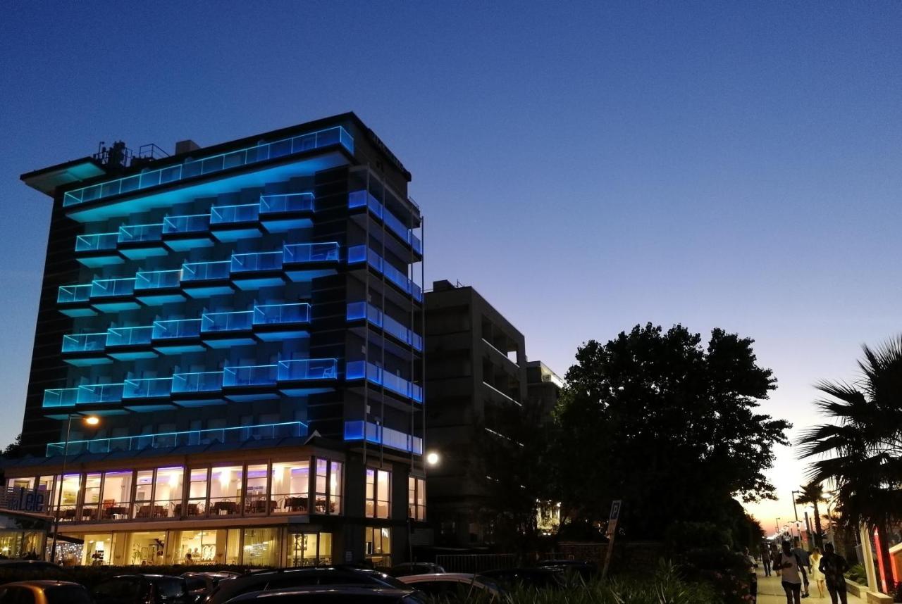 Hotel Diplomatic Riccione Kültér fotó