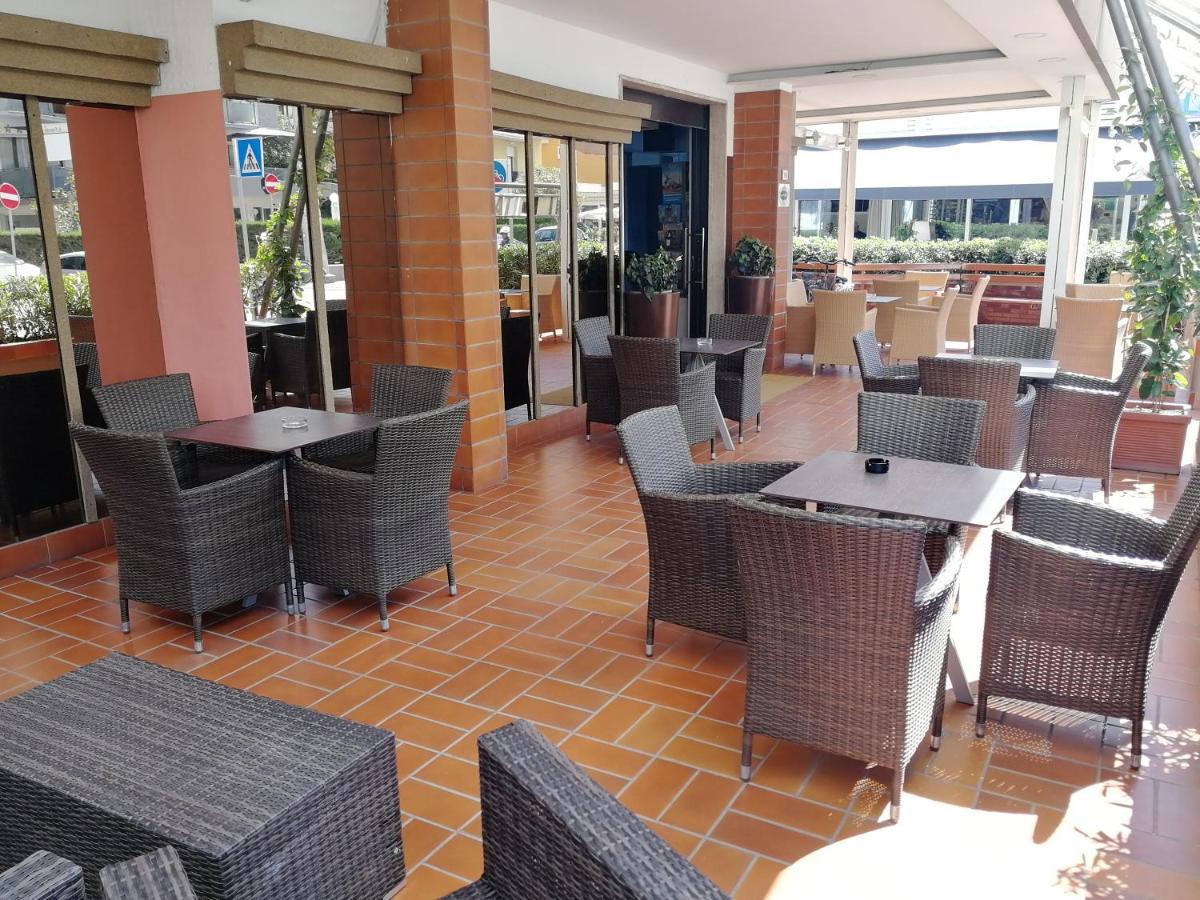 Hotel Diplomatic Riccione Kültér fotó