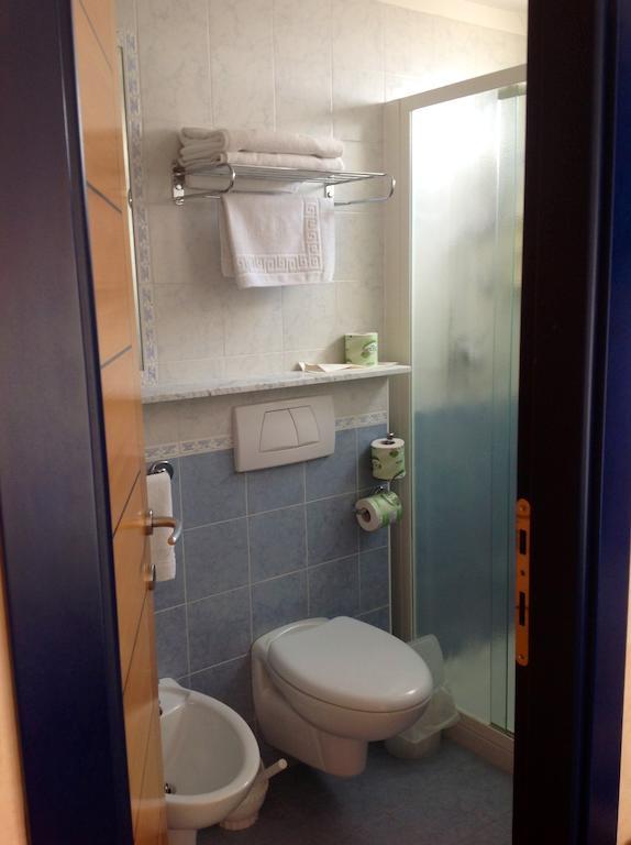 Hotel Diplomatic Riccione Szoba fotó